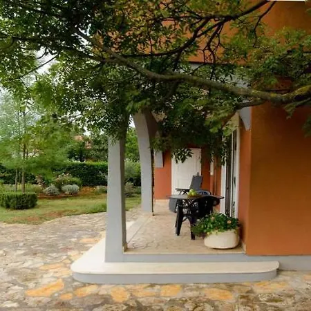 Perci * Tar-Vabriga